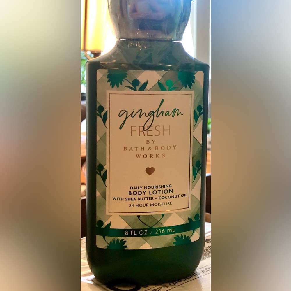 Bath & Body Works Gingham Fresh Body Lotion - Teal and Cream | NEW 8oz Full Size - Picture 2 of 5